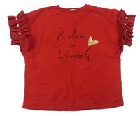 Tmavočervené oversize tričko s nápisy a volánky s perličkami zn. RIVER ISLAND