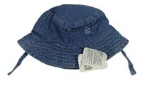 Modrý riflový klobouk s kapsou a lodičkou zn. Mothercare