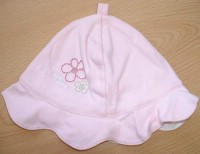 Růžový klobouček s kytičkou zn. Mothercare