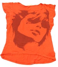 Oranžové tričko s obrázkem