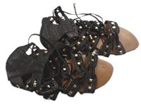 Dámské černé koženkové pláskové sandály s cvočky vel. 37