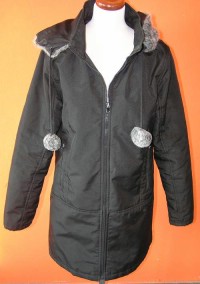 Dámský černý šusťákový zimní kabát s kapucí