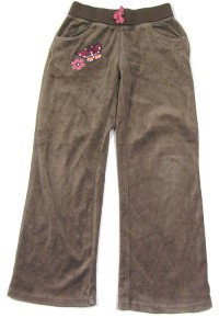 Hnědé sametové kalhoty s motýlkem a kytičkami zn.Cherokee