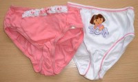 2x Růžovo-bílé kalhotky s Dorou zn. George + Essentials