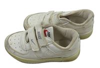 Bílé koženkové botasky s logem zn. Nike vel. 25