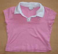 Růžovo-bílé tričko s límečkem a číslem 