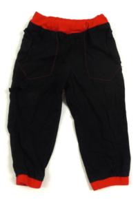 Červeno-černé plátěné kalhoty 