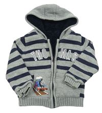 Šedo-tmavomodrý pruhovaný zateplený propínací svetr s kapucí a Mašinkou Tomášem zn. M&S