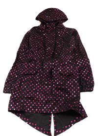 Černo-růžová šusťáková jarní bunda s kapucí a srdíčky 