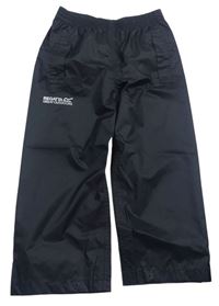 Černé šusťákové nepromokavé kalhoty s logem zn. Regatta