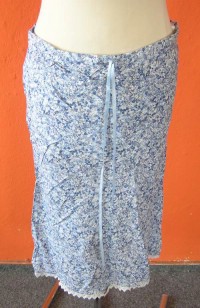 Dámská modrá sukně s květinovým vzorem