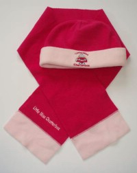 Set - Růžová fleecová šála s nápisem + čepička s obrázkem