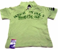 Zelené tričko s límečkem