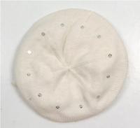 Smetanový pletený baret s mašličkou a flitříky 