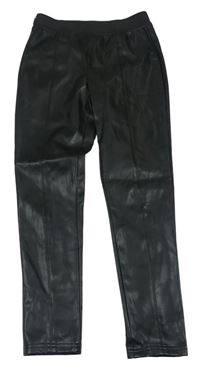 Černé koženkové kalhoty s logy zn. RIVER ISLAND