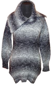 Dámský černo-šedý vzorovaný melírovaný svetr s límcem zn. Papaya 