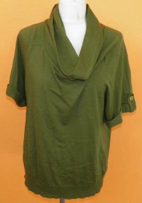 Dámský zelený svetřík s rolákem zn. Ann Taylor