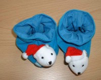 Modro-bílé sametové botičky s medvídkem