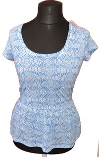 Dámské modro-bílé vzorované tričko zn. F&F 