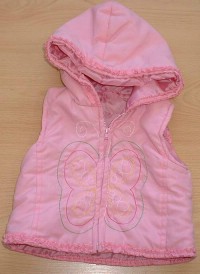 Růžová šusťáková zateplená vesta s motýlkem a kapucí zn. Pitter Patter