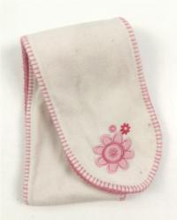 Smetanovo-růžová fleecová šálička s kytičkou 