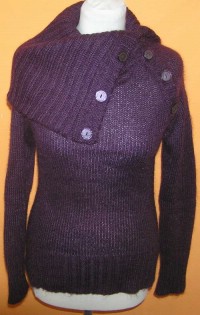 Dámský fialový svetr s rolákem