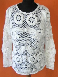 Dámský bílý háčkovaný svetr