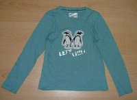 Zelené triko s tučňáky a nápisem 