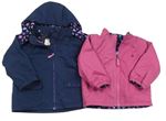 3v1 Tmavomodrá šusťáková celoroční bunda s kapucí + Růžová šusťáková oboustranní bunda Jojo Maman Bebé