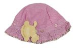 Růžovo-bílý kostkovaný klobouk s kytičkami a srdíčky a motýlkem Rock a Bye Baby